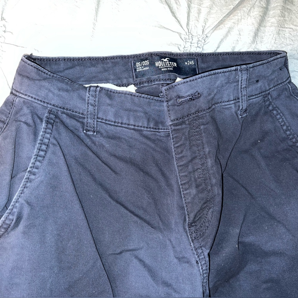 Women’s Hollister blue chino pants